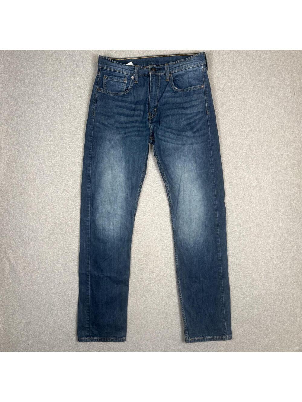 Levi's Men's Size 32x34 505 Medium Wash Blue Regular Straight Leg Jeans